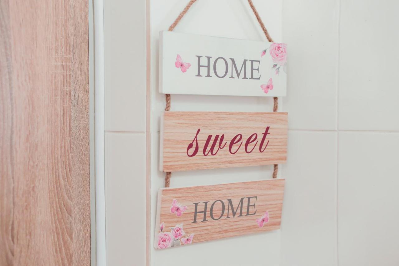 Economy Apartment On Rappoporta 7A-1 Lviv Luaran gambar